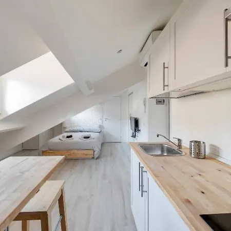 Sammartinis Attic